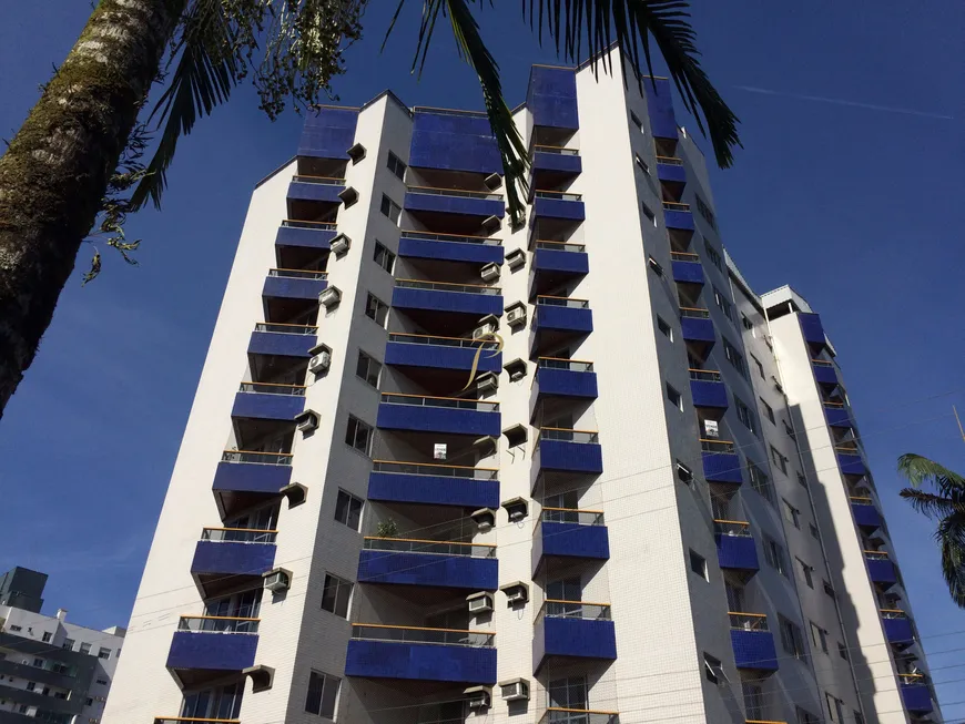 Foto 1 de Apartamento com 4 Quartos à venda, 223m² em Atiradores, Joinville