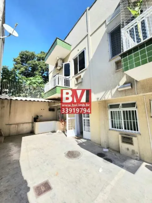 Foto 1 de Casa com 2 Quartos à venda, 58m² em Irajá, Rio de Janeiro