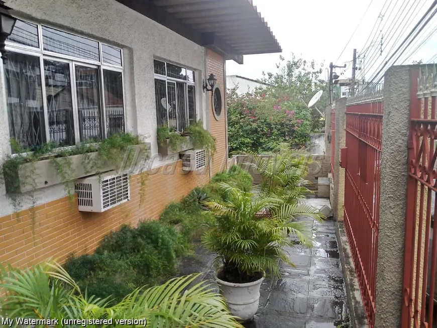 Foto 1 de Casa com 4 Quartos à venda, 200m² em Jardim Guanabara, Rio de Janeiro