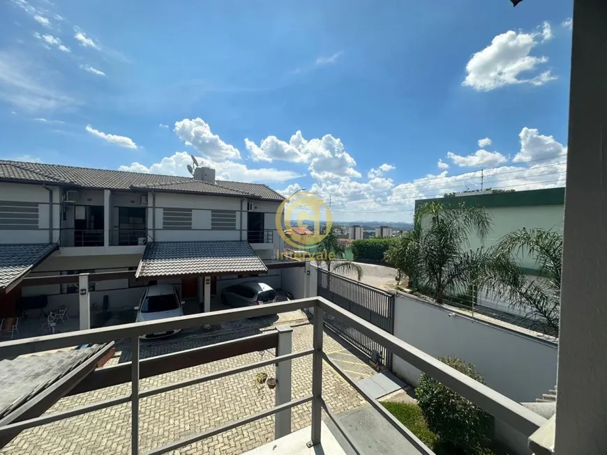 Foto 1 de Casa de Condomínio com 3 Quartos à venda, 230m² em Jardim Altos de Santana I, Jacareí