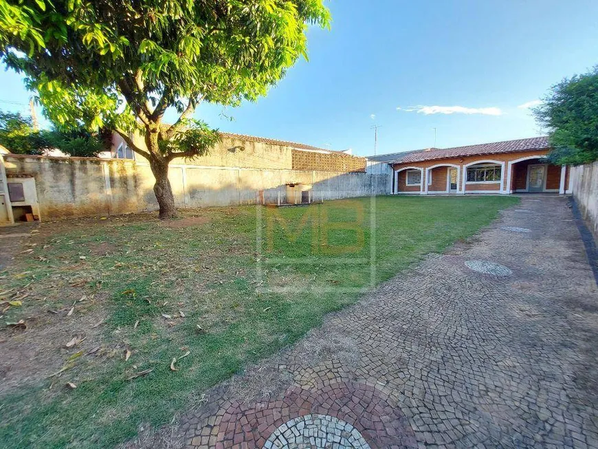 Foto 1 de Casa com 2 Quartos à venda, 350m² em Vila Santa Isabel, Campinas