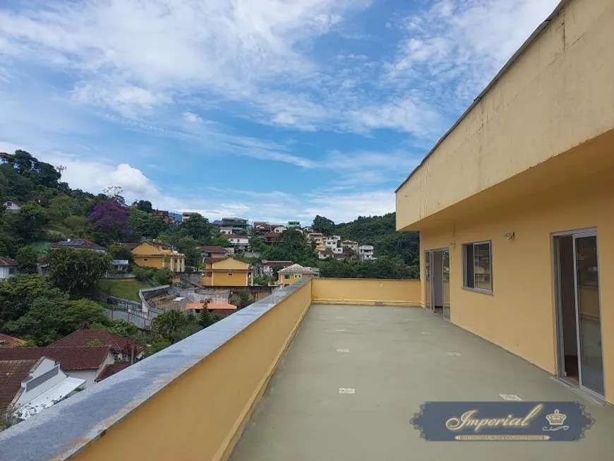 Foto 1 de Apartamento com 4 Quartos à venda, 257m² em Mosela, Petrópolis