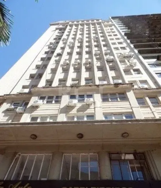 Foto 1 de Sala Comercial à venda, 122m² em Centro Histórico, Porto Alegre