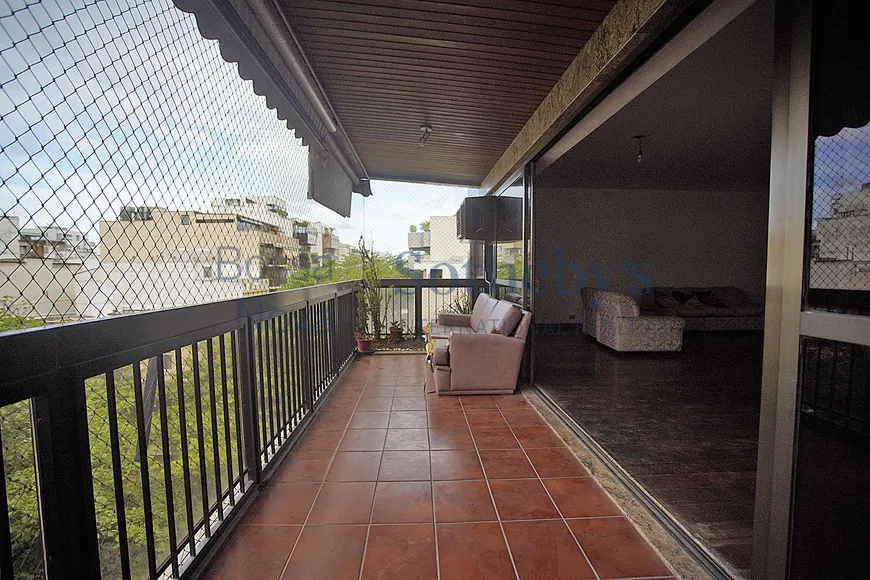 Foto 1 de Apartamento com 4 Quartos à venda, 227m² em Leblon, Rio de Janeiro