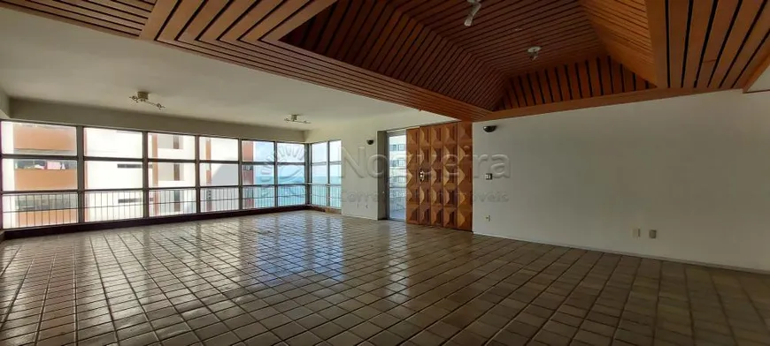 Foto 1 de Apartamento com 4 Quartos à venda, 284m² em Boa Viagem, Recife