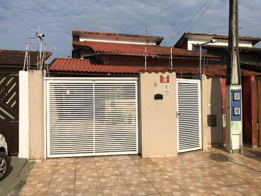 Foto 1 de Sobrado com 3 Quartos à venda, 139m² em Bopiranga, Itanhaém