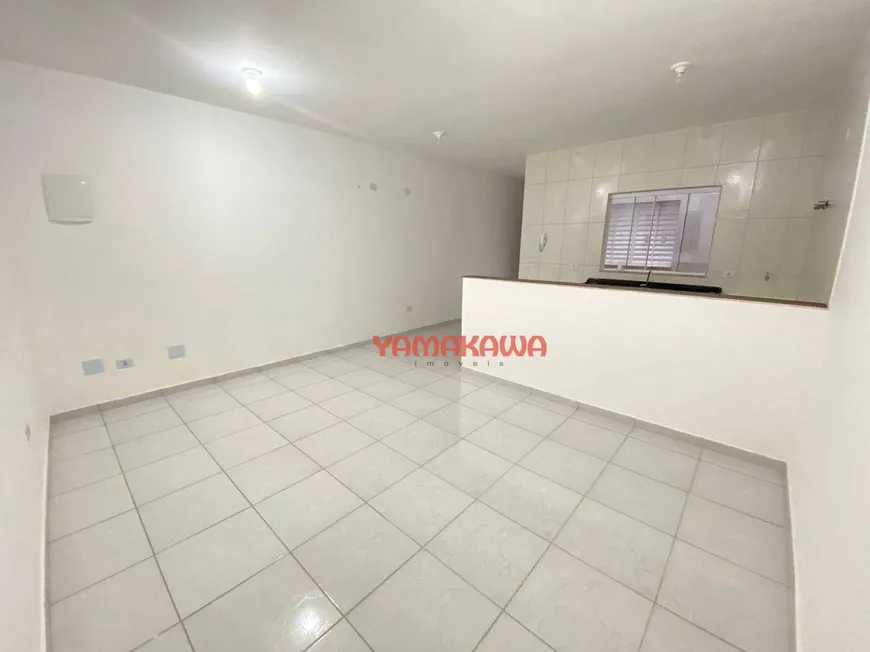 Foto 1 de Apartamento com 2 Quartos para alugar, 65m² em Vila Carmosina, São Paulo