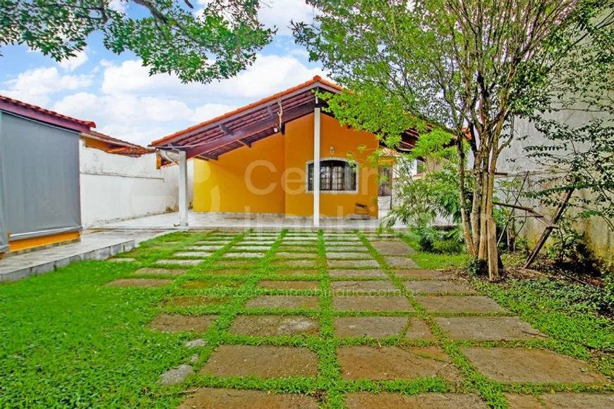 Foto 1 de Casa com 2 Quartos à venda, 121m² em Jardim Ribamar, Peruíbe