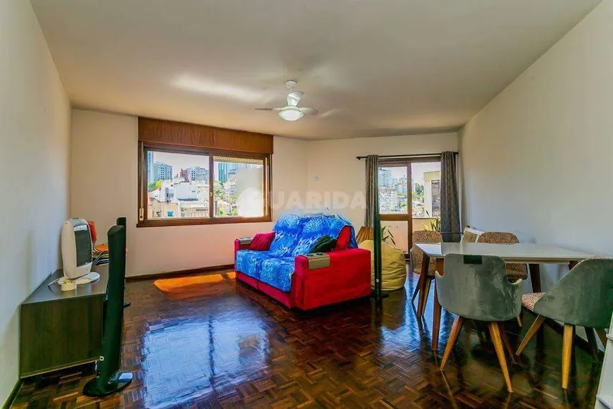 Foto 1 de Apartamento com 3 Quartos para alugar, 110m² em Auxiliadora, Porto Alegre