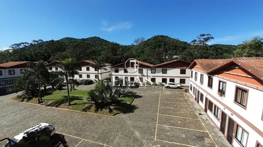 Foto 1 de Apartamento com 2 Quartos à venda, 60m² em Quitandinha, Petrópolis