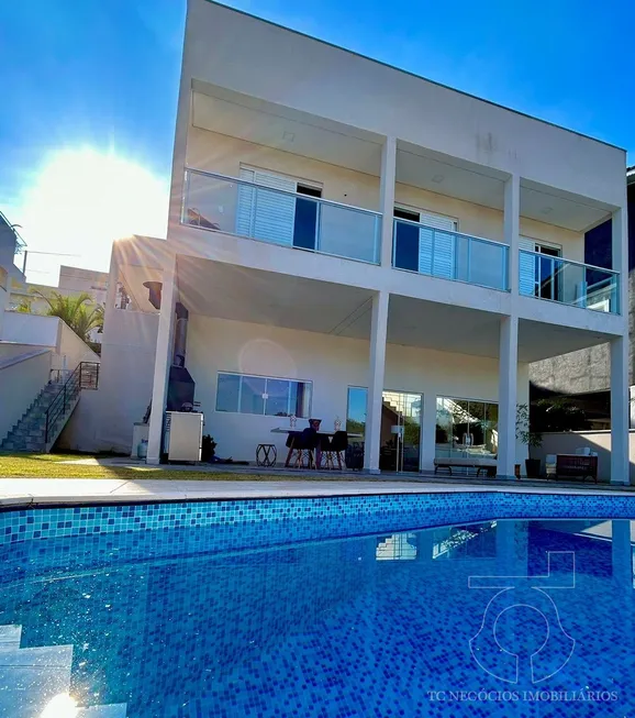 Foto 1 de Casa de Condomínio com 3 Quartos à venda, 500m² em Pitas, Cotia