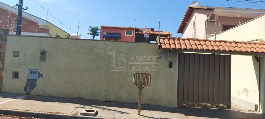 Foto 1 de Sobrado com 3 Quartos à venda, 209m² em Jardim Aranga, Araraquara