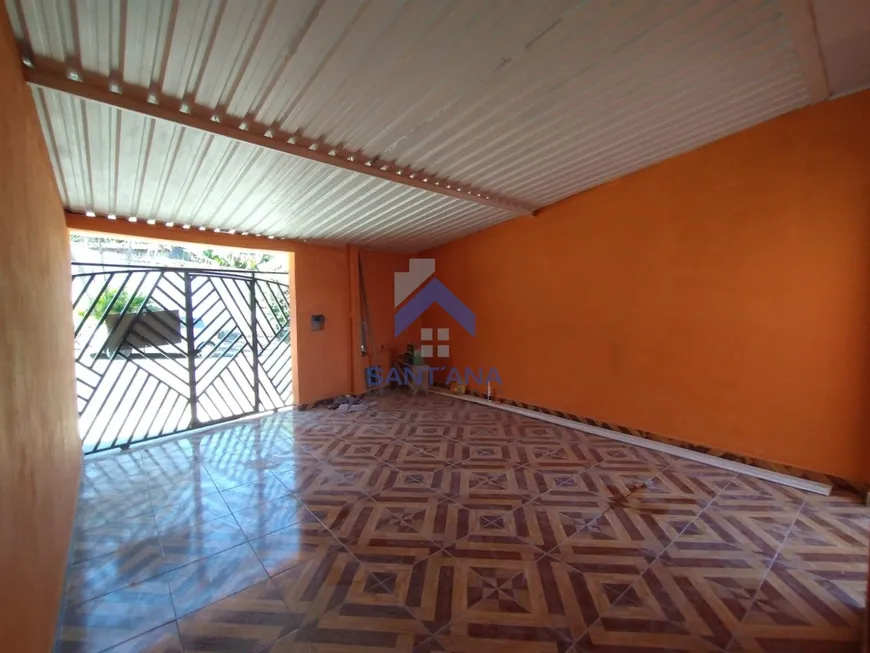 Foto 1 de Casa com 2 Quartos à venda, 65m² em Alto São Pedro, Taubaté
