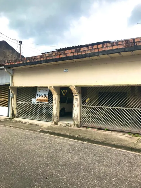 Foto 1 de Casa com 2 Quartos à venda, 200m² em Castanheira, Belém