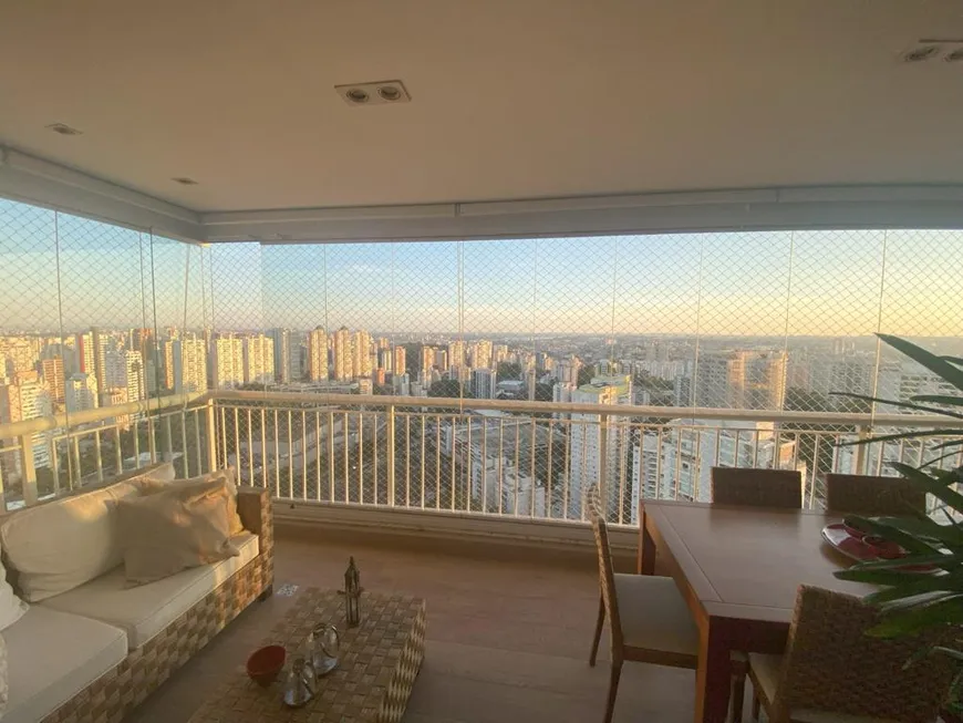 Foto 1 de Apartamento com 3 Quartos para venda ou aluguel, 223m² em Vila Andrade, São Paulo