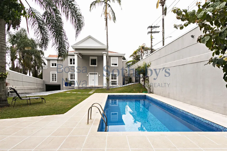 Foto 1 de Casa com 4 Quartos para venda ou aluguel, 430m² em Morumbi, São Paulo