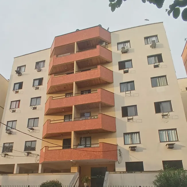 Foto 1 de Apartamento com 2 Quartos à venda, 70m² em Barbosa Lima, Resende