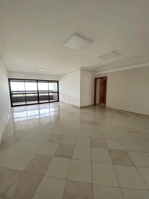 Foto 1 de Apartamento com 4 Quartos à venda, 176m² em Jardins, Aracaju