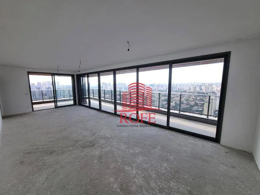 Foto 1 de Apartamento com 4 Quartos à venda, 225m² em Brooklin, São Paulo