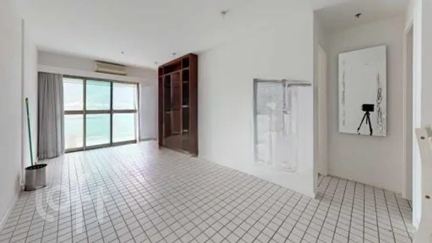 Foto 1 de Apartamento com 1 Quarto à venda, 65m² em Lagoa, Rio de Janeiro