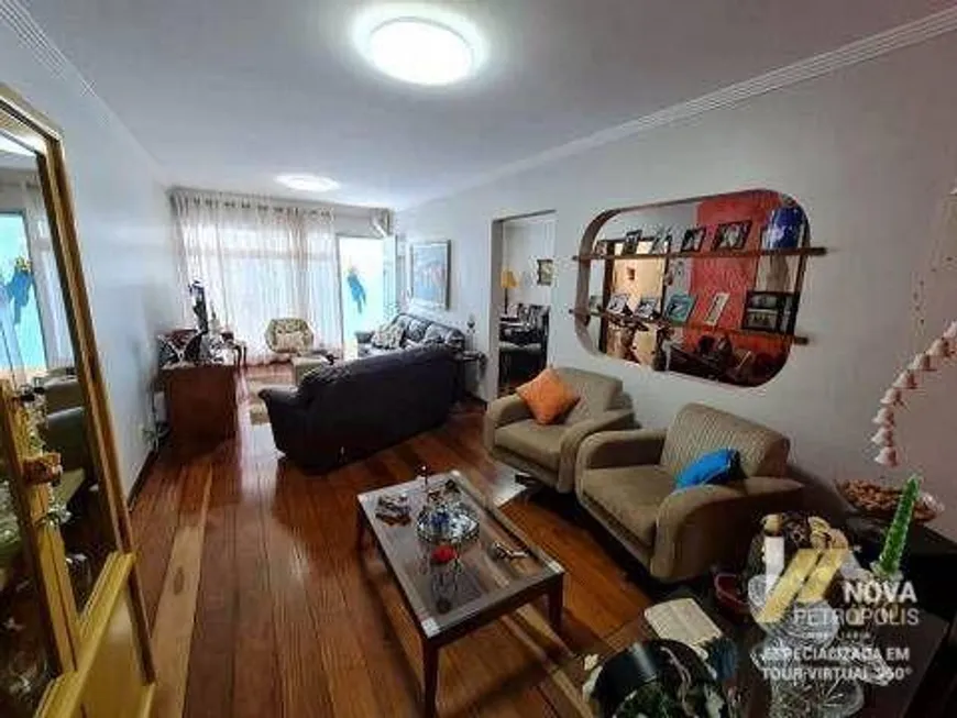 Foto 1 de Casa com 3 Quartos à venda, 258m² em Nova Petrópolis, São Bernardo do Campo