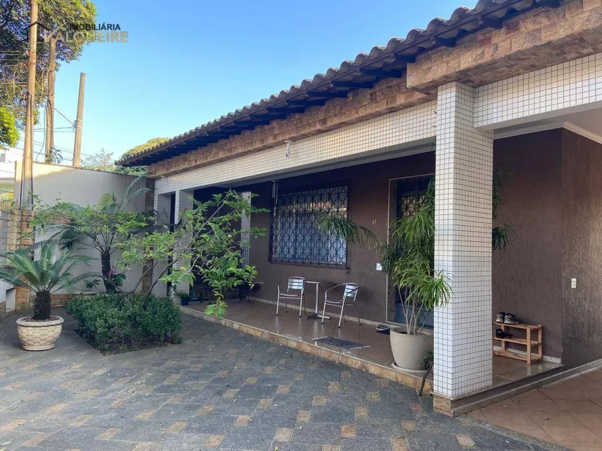 Foto 1 de Casa com 3 Quartos à venda, 257m² em  Vila Valqueire, Rio de Janeiro