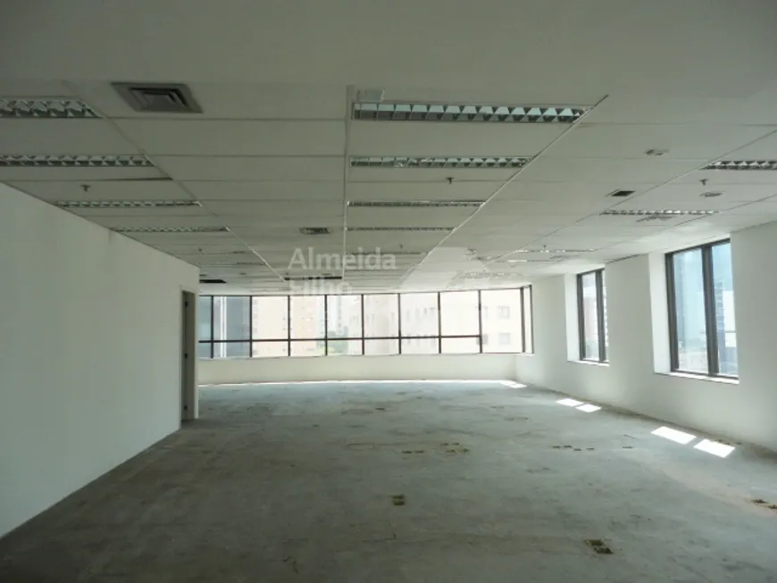 Foto 1 de Sala Comercial com 1 Quarto para alugar, 180m² em Itaim Bibi, São Paulo