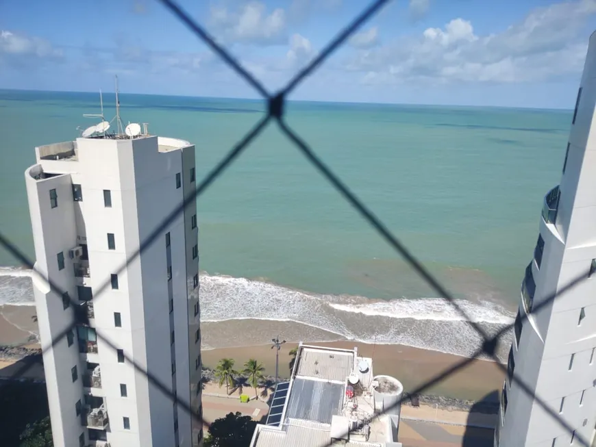 Foto 1 de Apartamento com 3 Quartos para alugar, 140m² em Boa Viagem, Recife