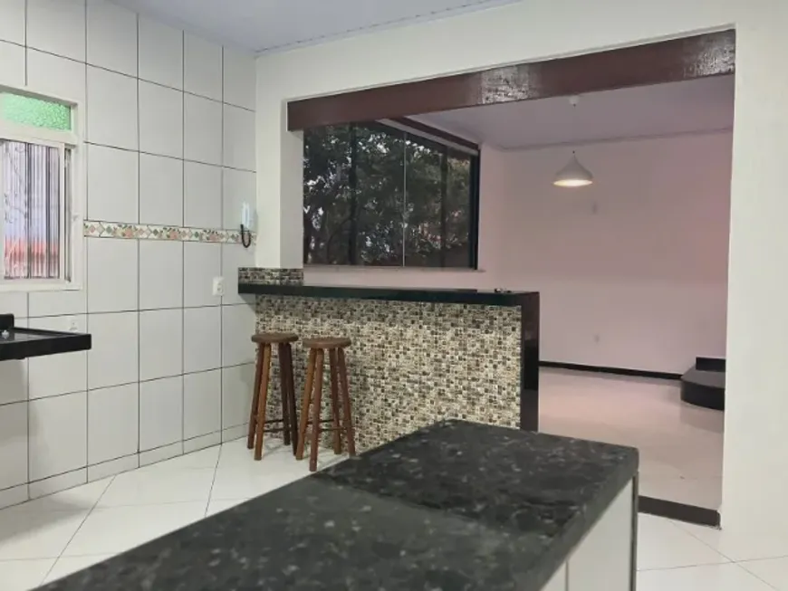 Foto 1 de Casa com 2 Quartos à venda, 57m² em Candeal, Salvador