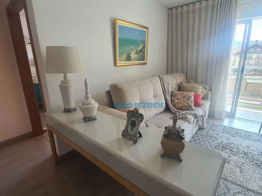 Foto 1 de Apartamento com 1 Quarto à venda, 52m² em Ermitage, Teresópolis