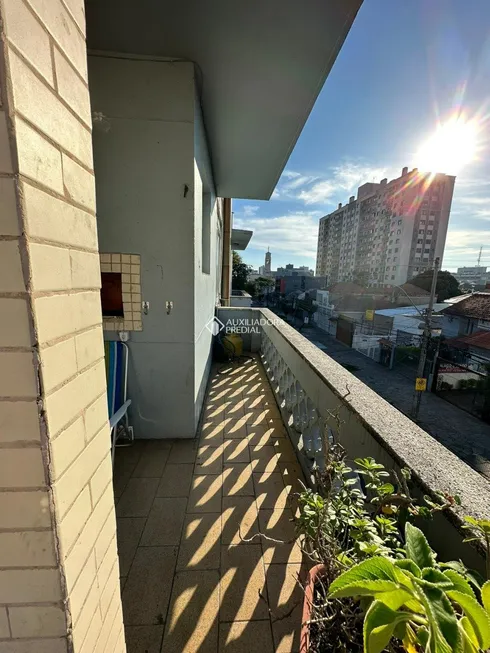 Foto 1 de Apartamento com 2 Quartos à venda, 79m² em Azenha, Porto Alegre