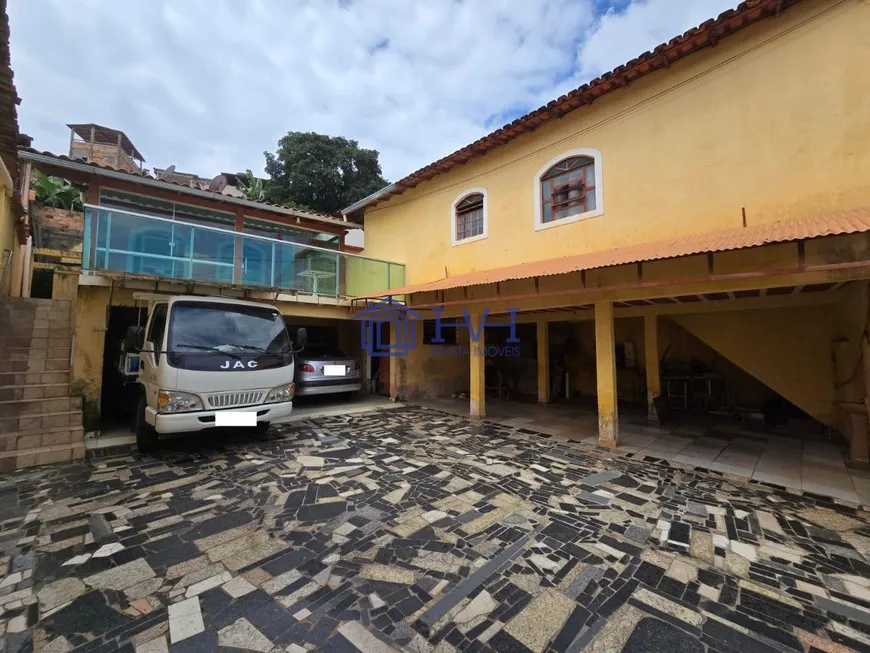 Foto 1 de Casa com 3 Quartos à venda, 250m² em São João Batista, Belo Horizonte