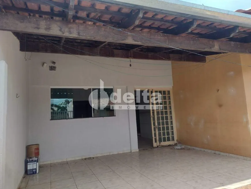 Foto 1 de Casa com 3 Quartos à venda, 222m² em Alto Umuarama, Uberlândia