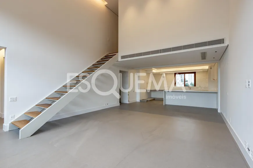Foto 1 de Apartamento com 2 Quartos à venda, 130m² em Vila Madalena, São Paulo