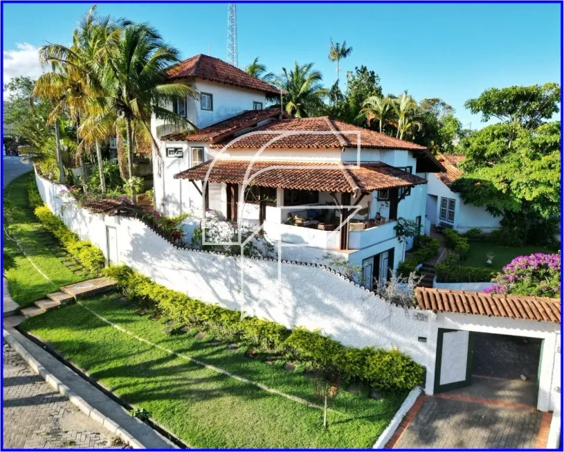 Foto 1 de Casa com 4 Quartos à venda, 1430m² em Setiba, Guarapari