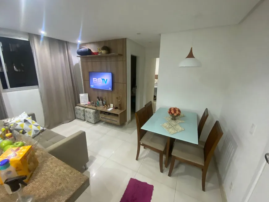 Foto 1 de Apartamento com 2 Quartos à venda, 40m² em 35º BI, Feira de Santana