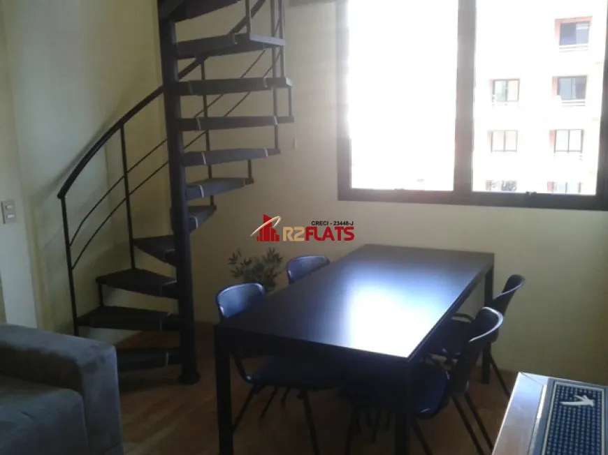 Foto 1 de Flat com 1 Quarto para alugar, 43m² em Vila Olímpia, São Paulo