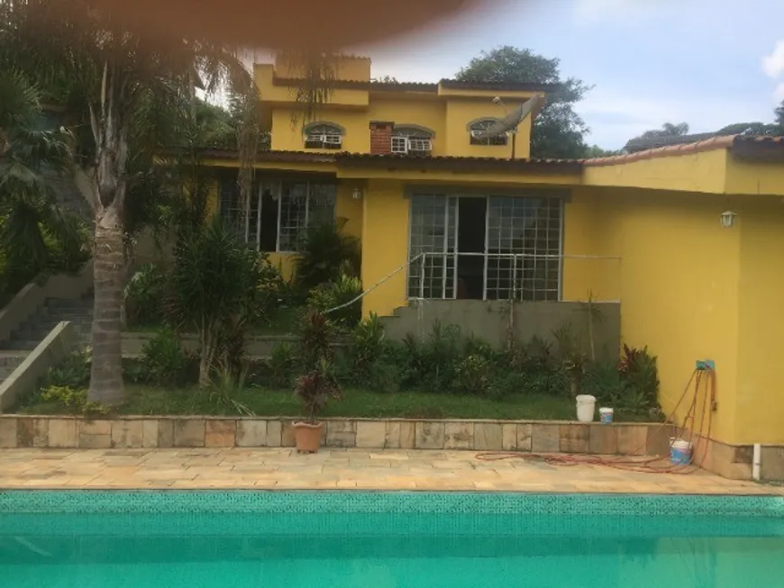 Foto 1 de Casa de Condomínio com 4 Quartos à venda, 390m² em Pirucaia, Mairiporã