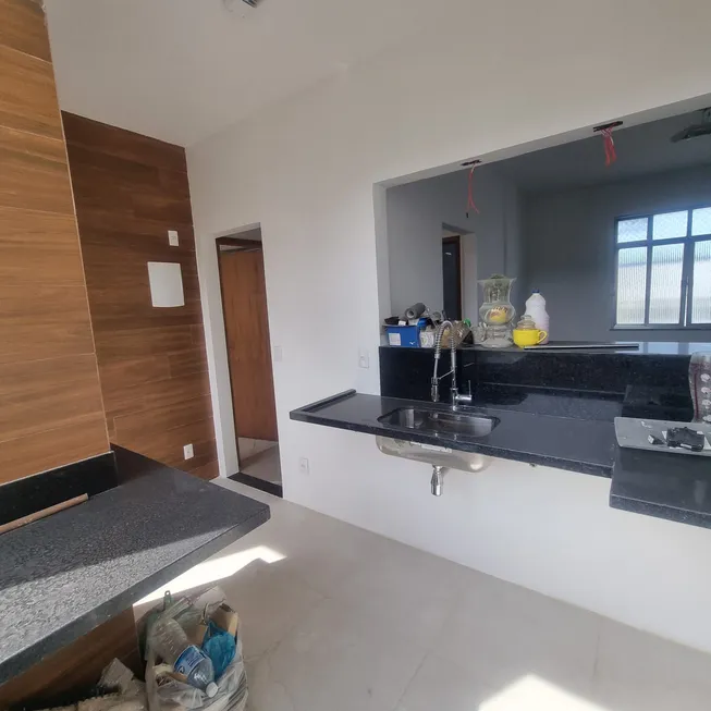 Foto 1 de Apartamento com 2 Quartos à venda, 42m² em Taquara, Rio de Janeiro