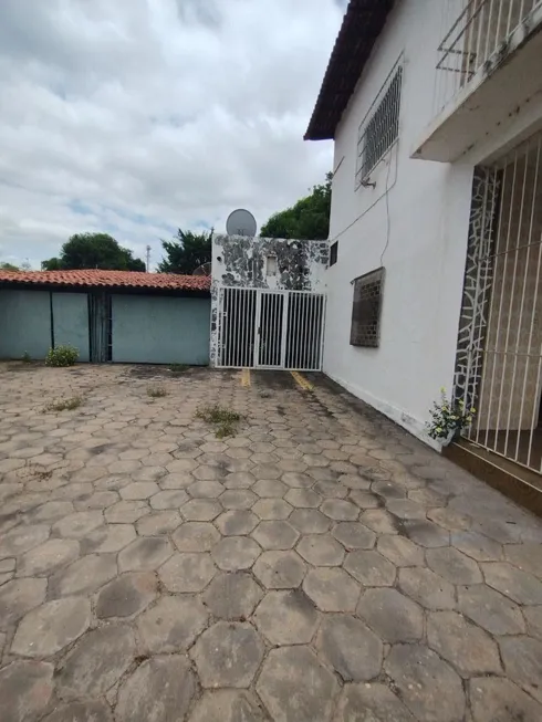 Foto 1 de Casa com 7 Quartos à venda, 520m² em Jóquei, Teresina