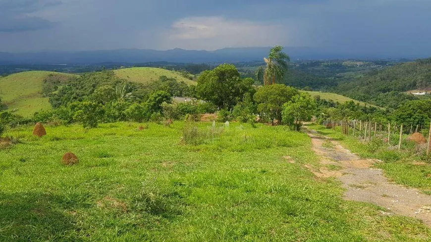 Foto 1 de Lote/Terreno à venda, 2000m² em Barreiro Rural, Taubaté