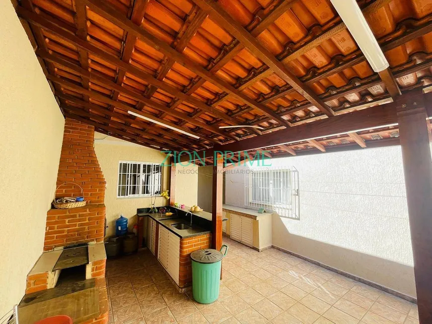 Foto 1 de Casa com 3 Quartos à venda, 242m² em Altos de Jordanésia, Cajamar