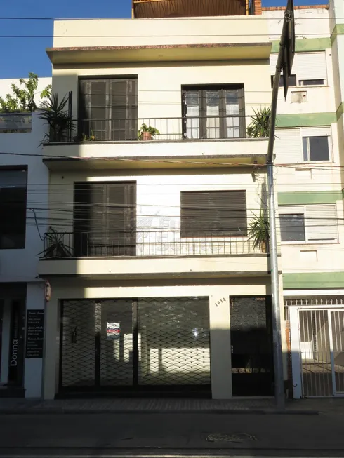 Foto 1 de Apartamento com 1 Quarto para alugar, 107m² em Centro, Pelotas