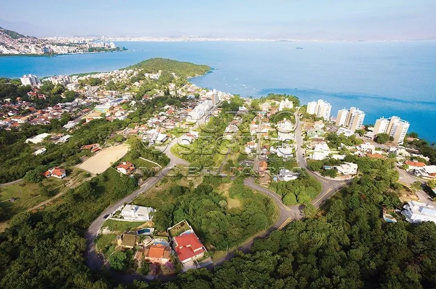 Foto 1 de Lote/Terreno à venda, 604m² em Joao Paulo, Florianópolis