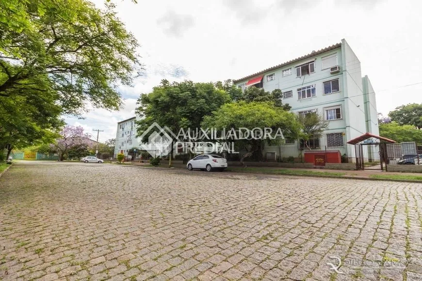 Foto 1 de Apartamento com 2 Quartos à venda, 55m² em Humaitá, Porto Alegre