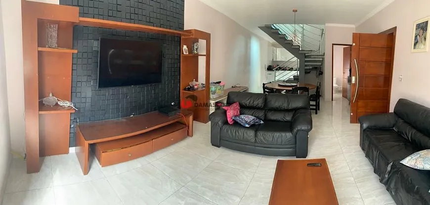 Foto 1 de Sobrado com 3 Quartos à venda, 208m² em Olímpico, São Caetano do Sul