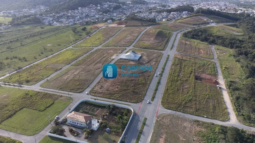 Foto 1 de Lote/Terreno à venda, 361m² em Sertao do Maruim, São José