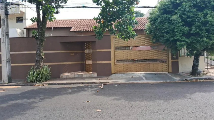Foto 1 de Casa com 4 Quartos à venda, 250m² em Lago Parque, Londrina