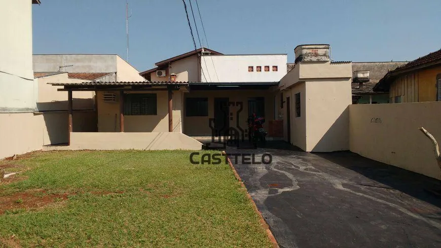 Foto 1 de Casa com 2 Quartos à venda, 70m² em Jardim Tókio, Londrina