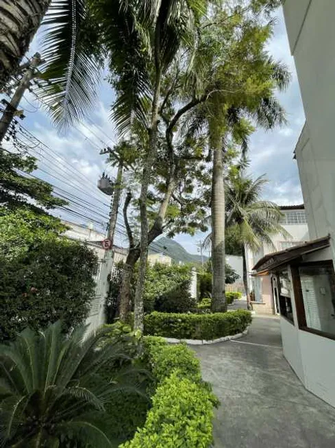 Foto 1 de Casa de Condomínio com 4 Quartos à venda, 124m² em Camorim, Rio de Janeiro
